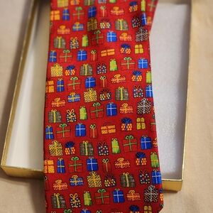 Holiday Traditions Silk Colorful Gift Box Pattern Tie